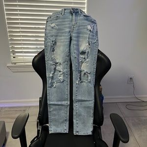 American Eagle Skinny Ripped Jeans Size 28x30